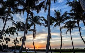 Sanibel Holiday Inn Beach Resort